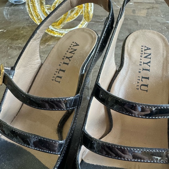 ANYI LU Tulip - Handmade Italian Slingbacks - Picture 5 of 8